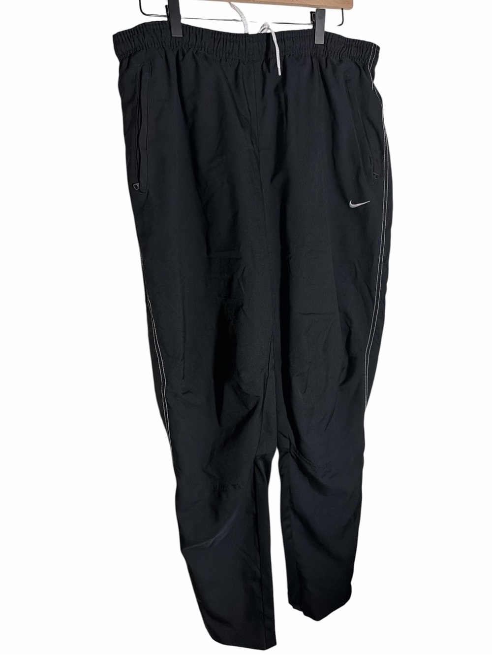 Nike Joggers size Men’s size Medium black zipper bottoms drawstring